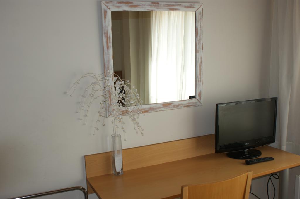 Hotel Viaurelia Montblanc Oda fotoğraf