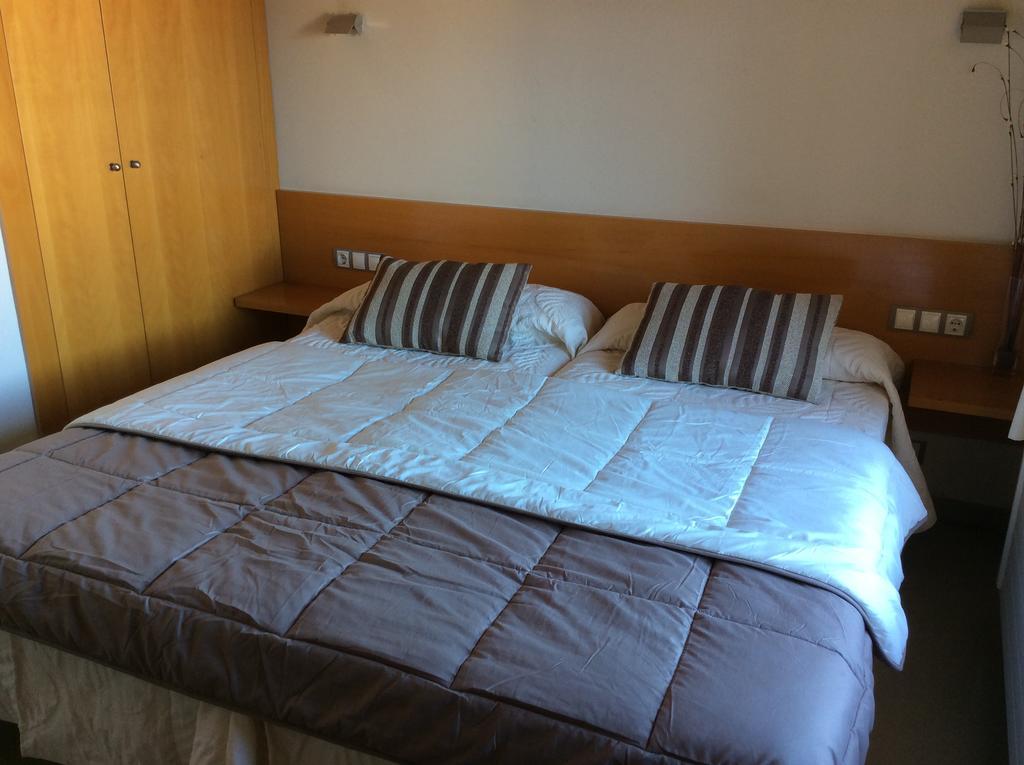 Hotel Viaurelia Montblanc Oda fotoğraf