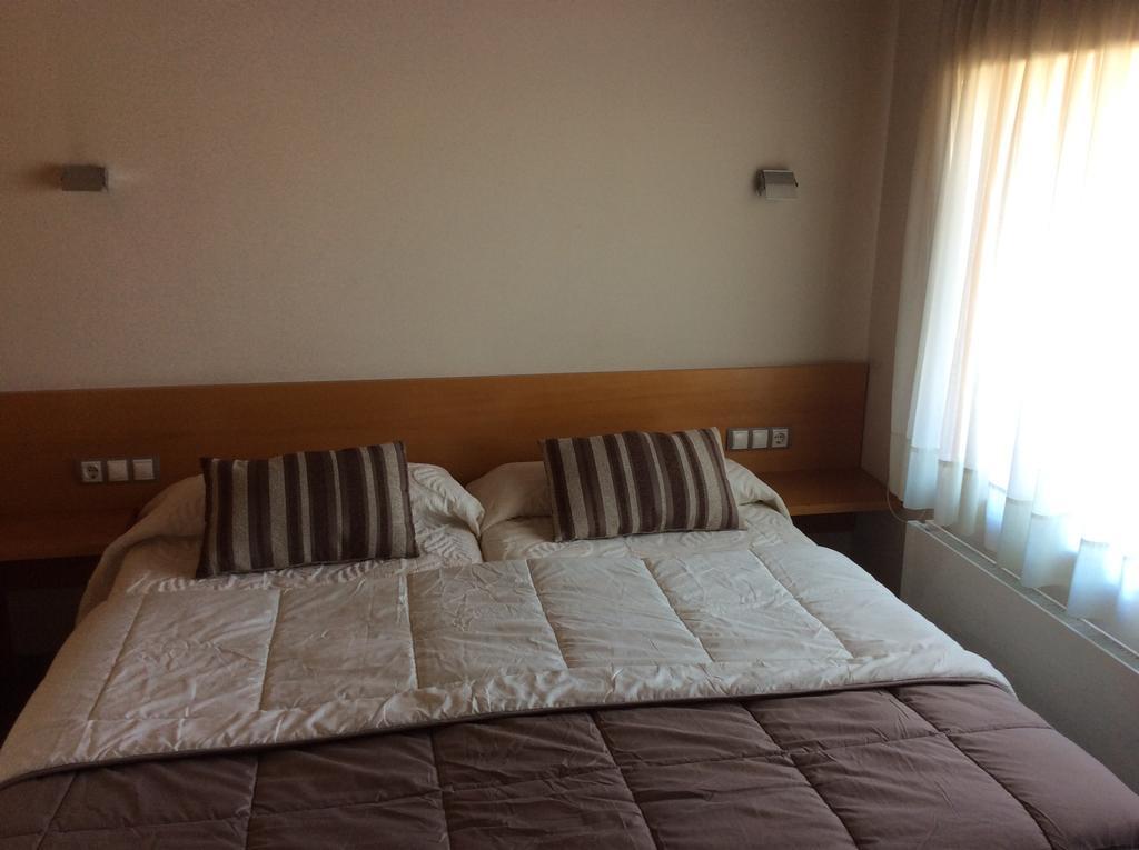 Hotel Viaurelia Montblanc Oda fotoğraf
